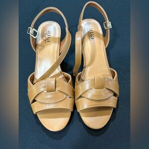 a.n.a Luster Cognac Women's Brown Strappy Sandals 7.5